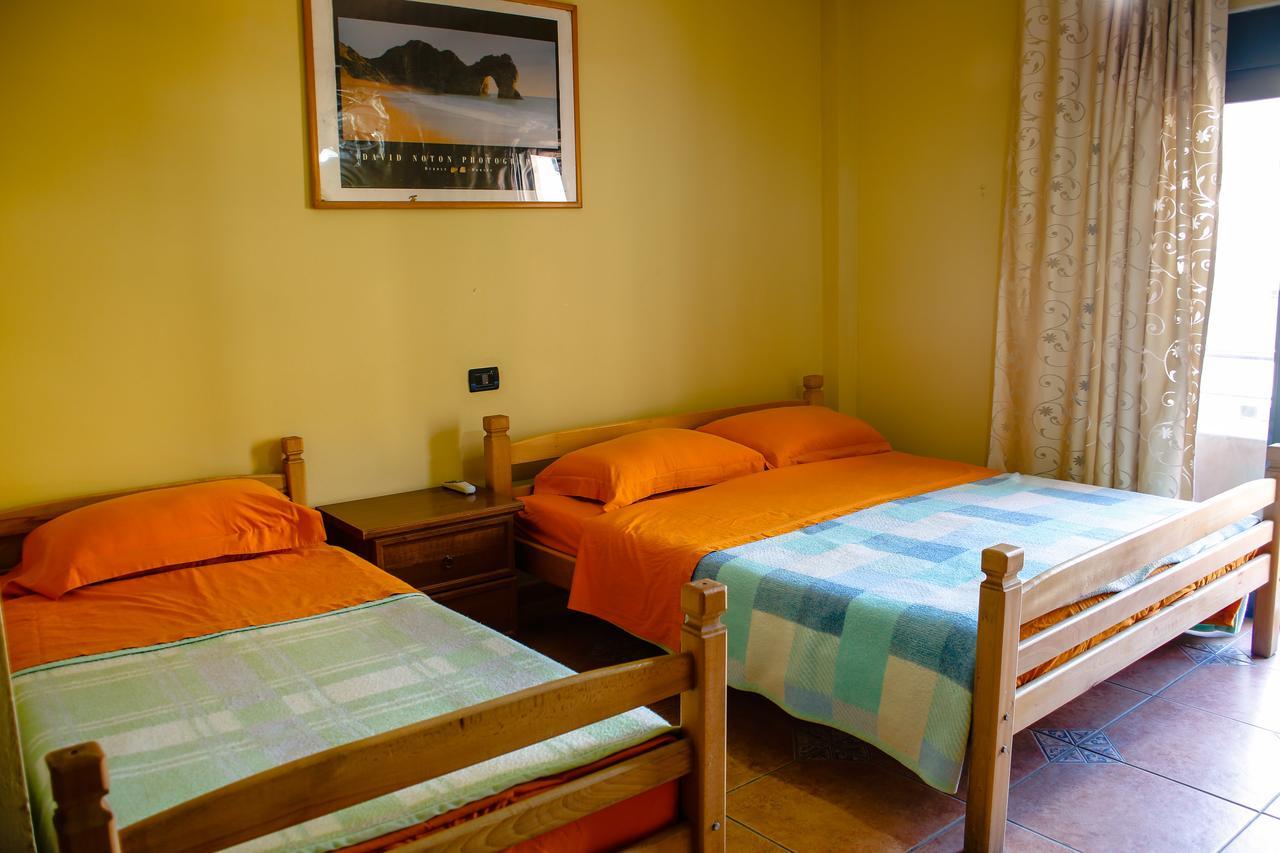 Hotel La Quercia Дуррес Экстерьер фото