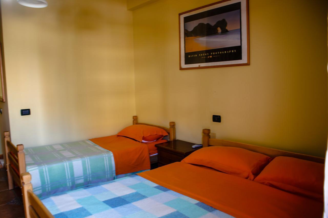 Hotel La Quercia Дуррес Экстерьер фото